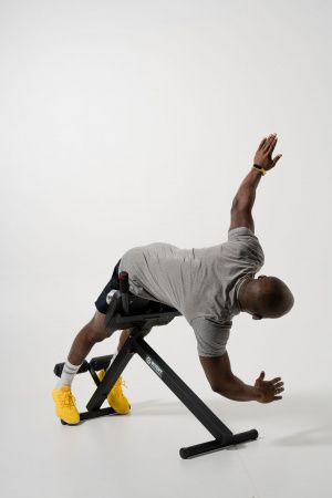 Гиперэкстензия чёрная