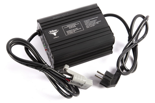 Зарядное устройство для тяговых свинцово-кислотных аккумуляторов Rutrike 24V10A